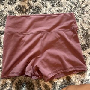 Amazon gym shorts size small